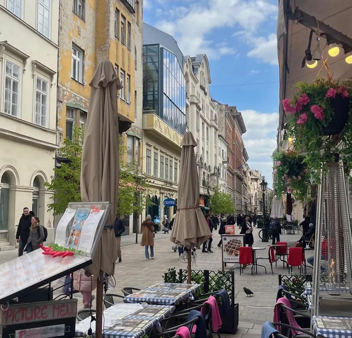 Mirage Apartments Váci Street Budapeste 0*,